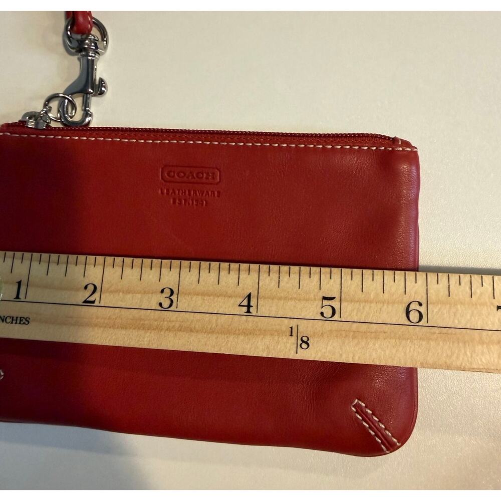 EUC Coach Wristlet in Red - Picture 9 of 9